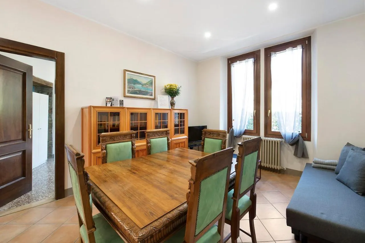 Wakesurfhouse Villa Sulzano Semesterbostad