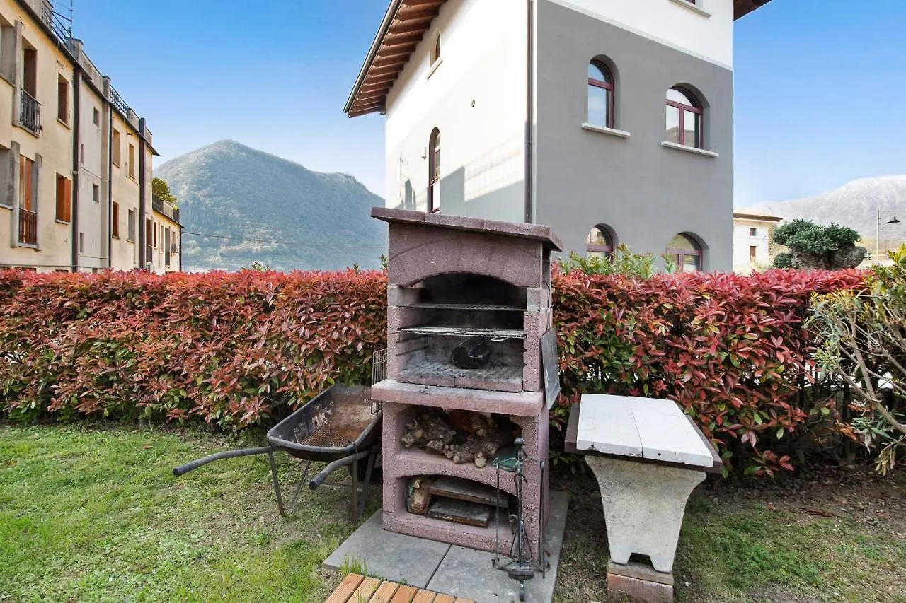 Semesterbostad Wakesurfhouse Villa Sulzano Italien